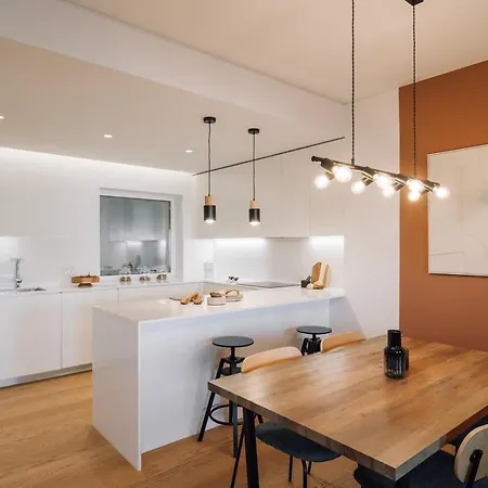 Mondego - 2 Bedrooms And Terrace In Arroios * Lisboa