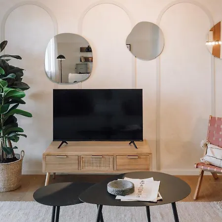 Daire Mondego - 2 Bedrooms And Terrace In Arroios *