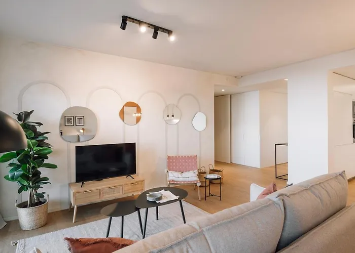 Mondego - 2 Bedrooms And Terrace In Arroios Lisboa