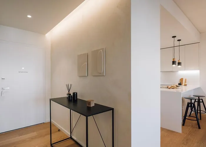 Mondego - 2 Bedrooms And Terrace In Arroios *