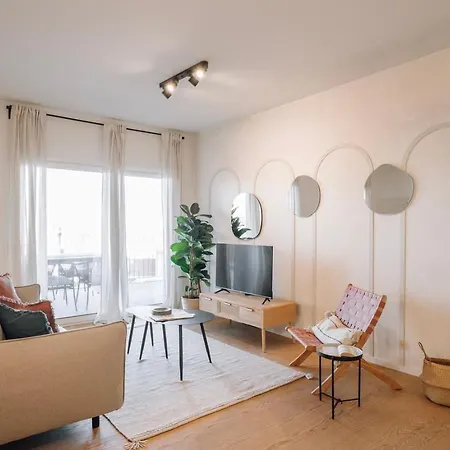 Mondego - 2 Bedrooms And Terrace In Arroios דירה *